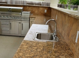 Outdoor Kitchen