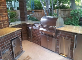 Outdoor Kitchen