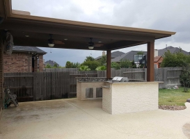 Outdoor Kitchen